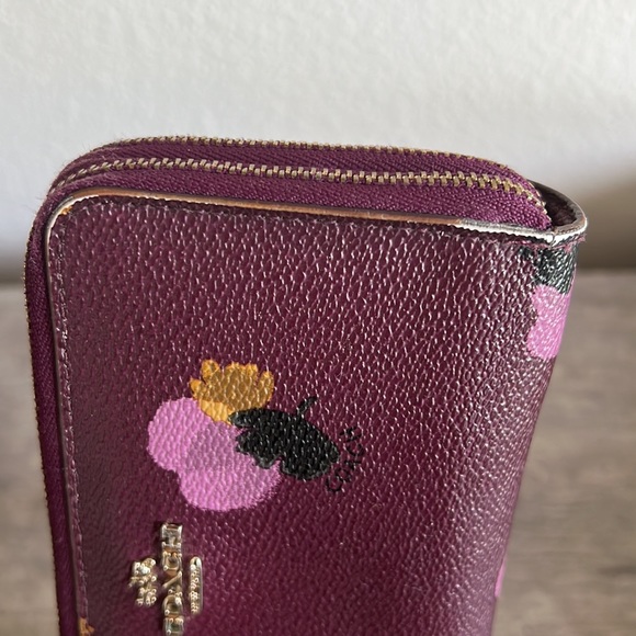 Coach Small Purple and Floral Print Accordion Zip Wallet/Wristlet - Picture 10 of 15